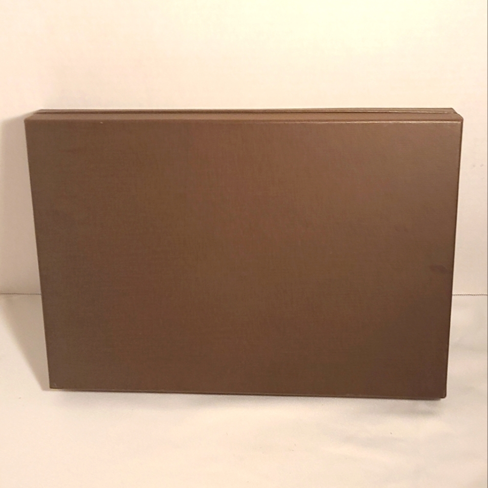 Louis Vuitton Large Gift Box - Picture 2 of 8